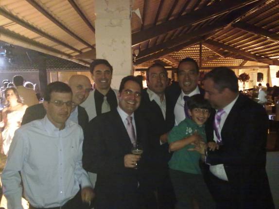 Com os amigos de faculdade presentes no casamento do Dugalo e Veridiana(Goiânia - GO)